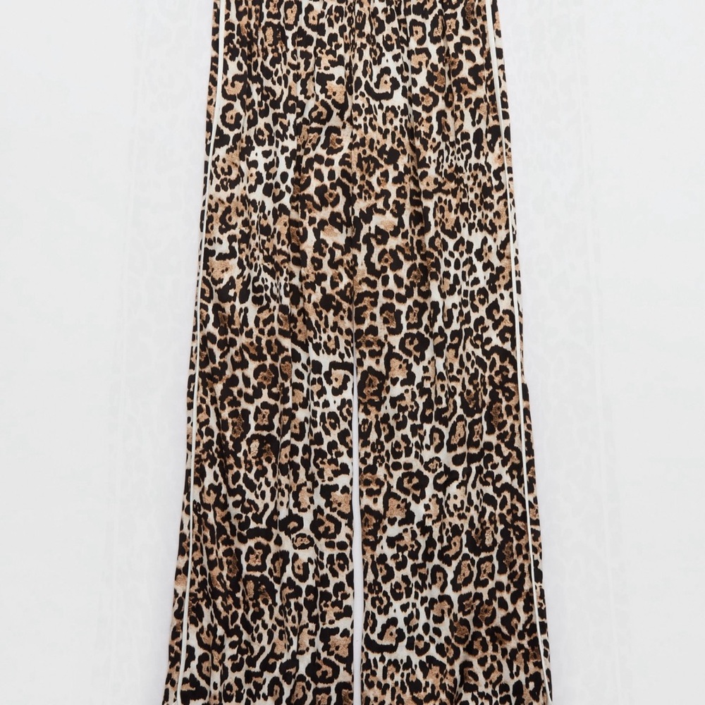 Chic Leopard Print Silk Pajama Pants